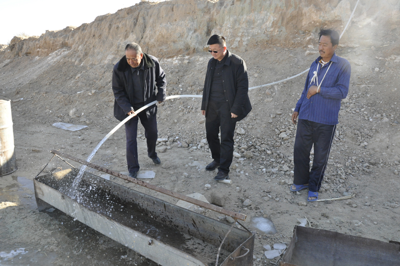 1543973361811063.jpg 杨向春00000.jpg