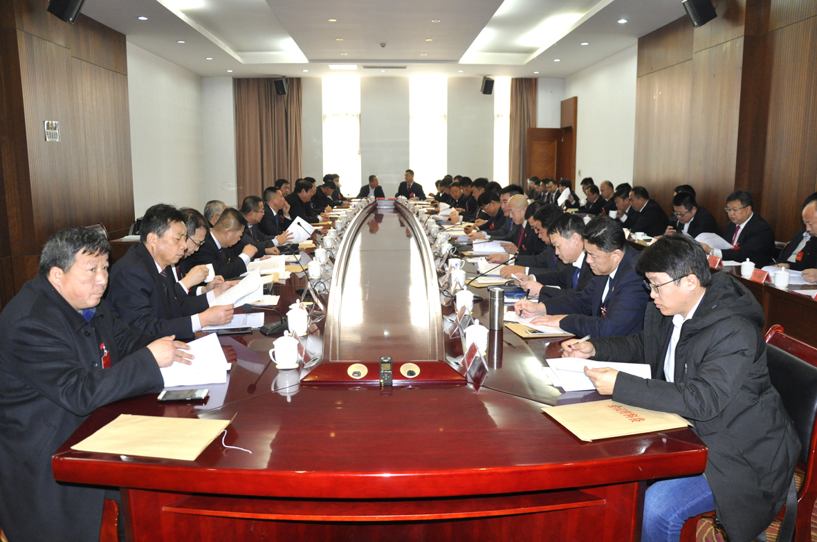 1548384945184089.jpg 07讨论图。王晓丽摄.jpg