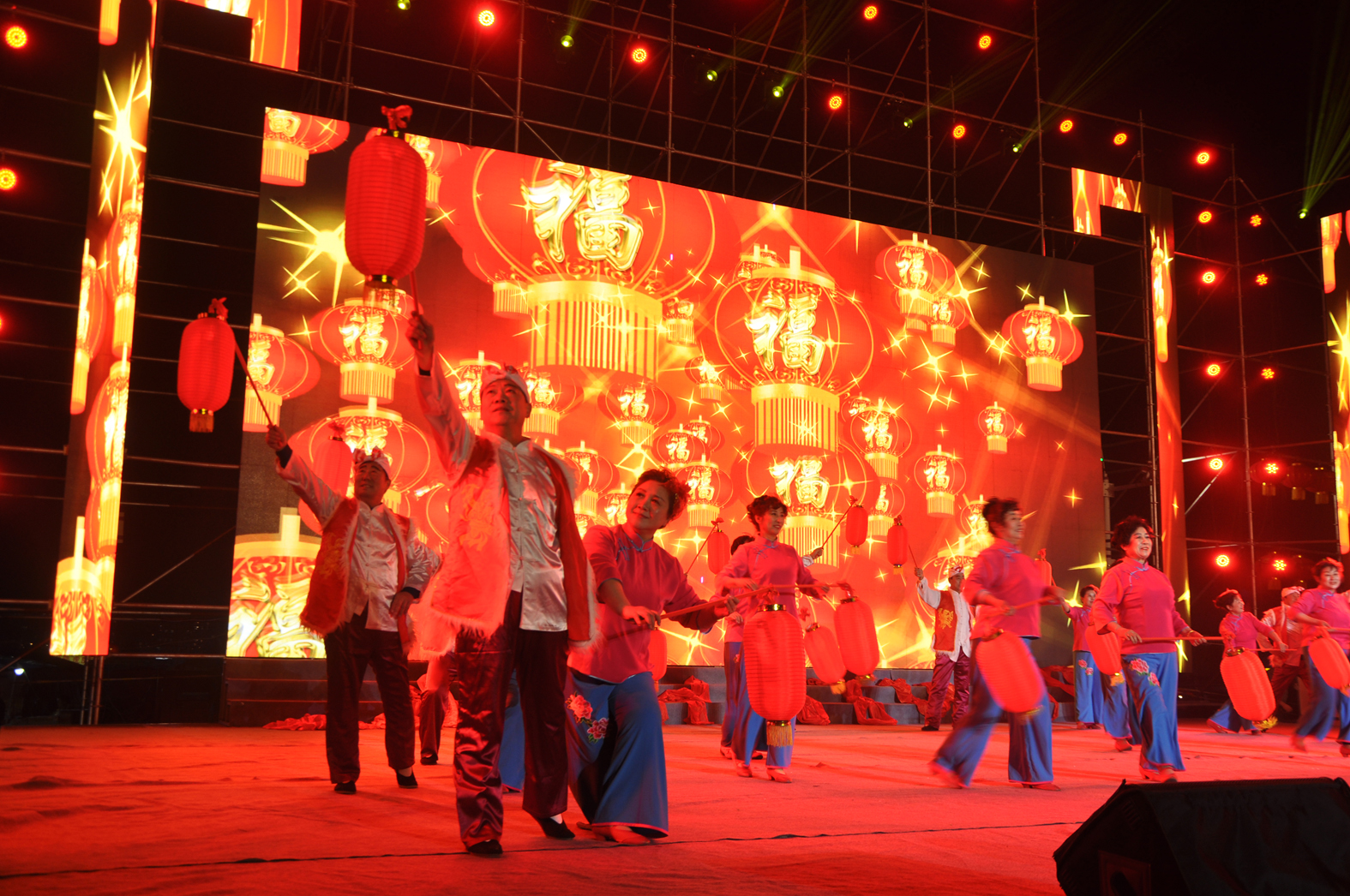 1550807650435954.jpg 金猪纳福00000.jpg