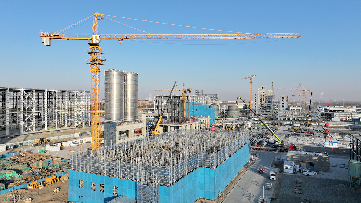 达拉特旗荣信化工年产80万吨烯烃项目土建主体完工.jpg