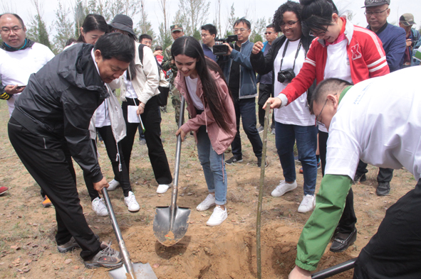 1527557414270669.jpg 植树1111.jpg