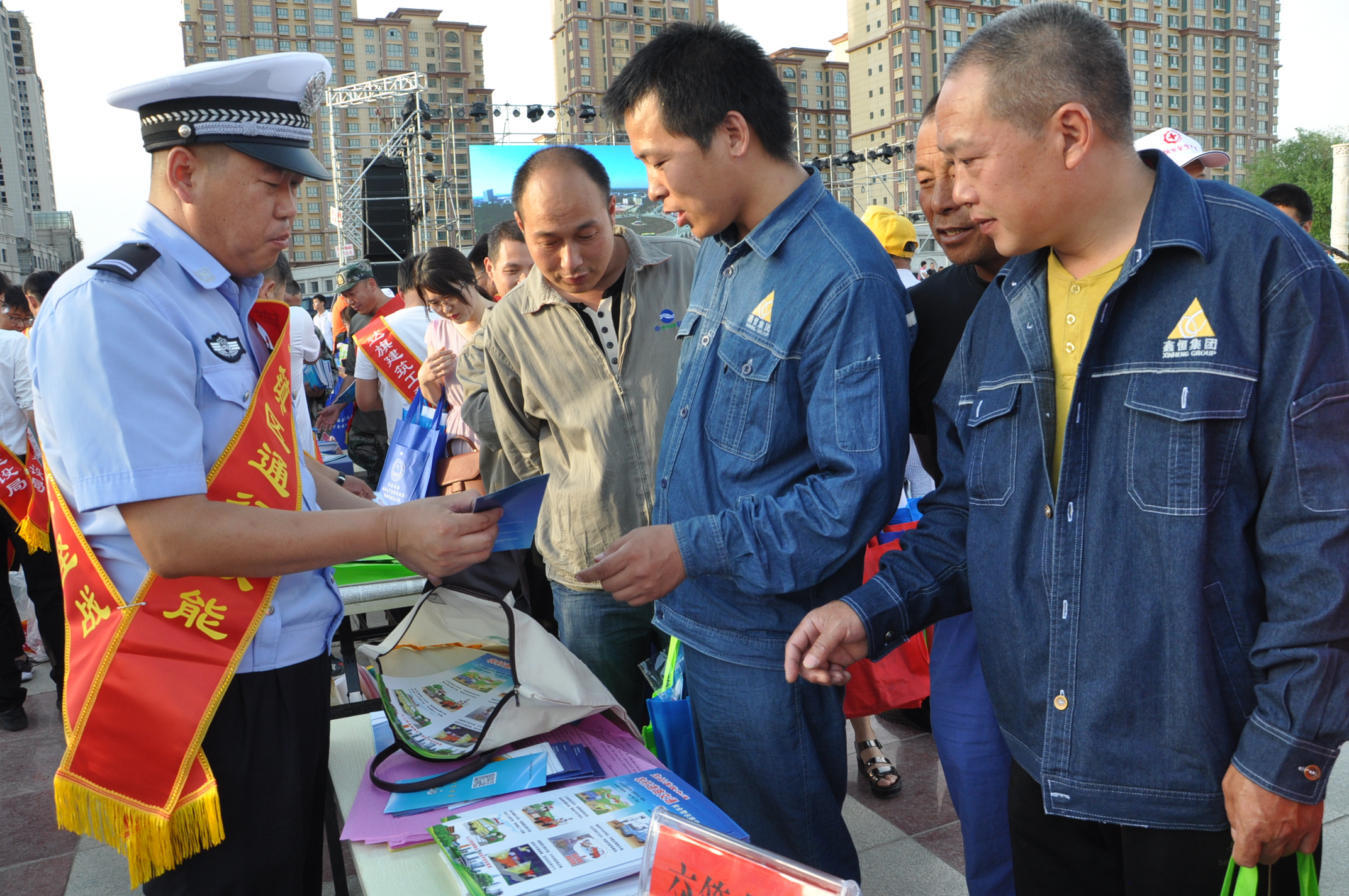 1529459812882065.jpg 01.jpg