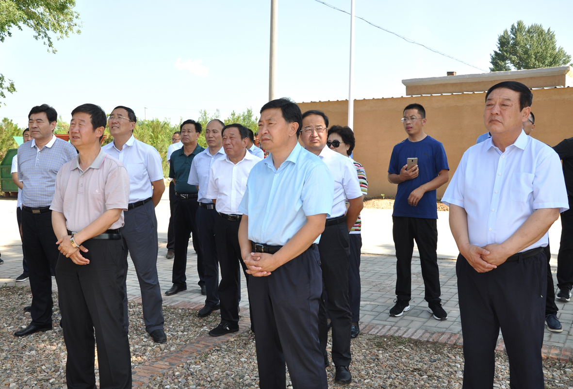 1531963165183831.jpg 000.jpg