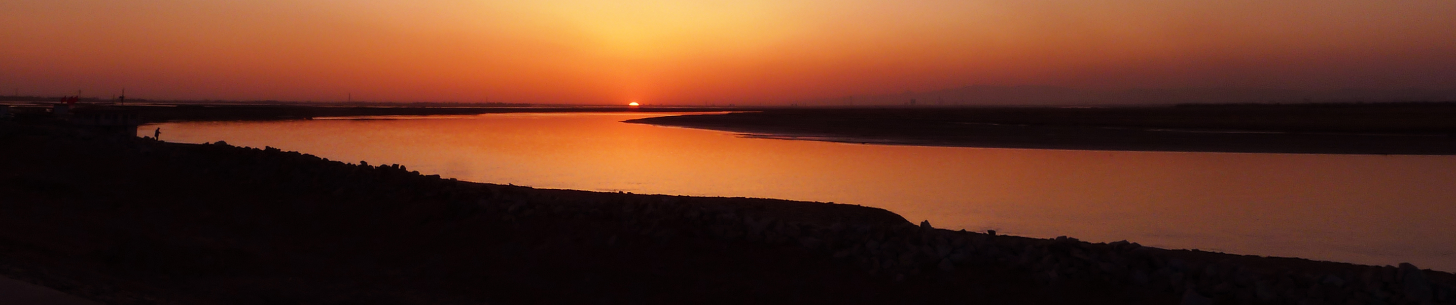 11黄河湾 杨廷华摄13704771368.jpg