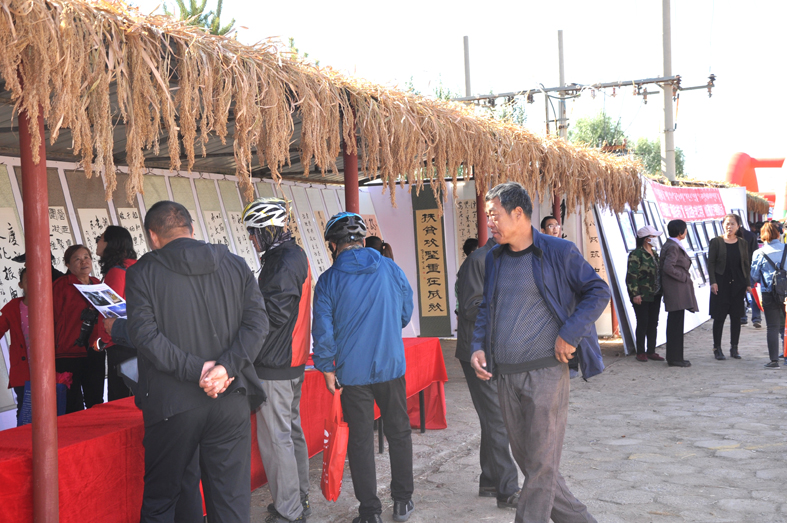 10书画展1（郭建军 摄）.JPG