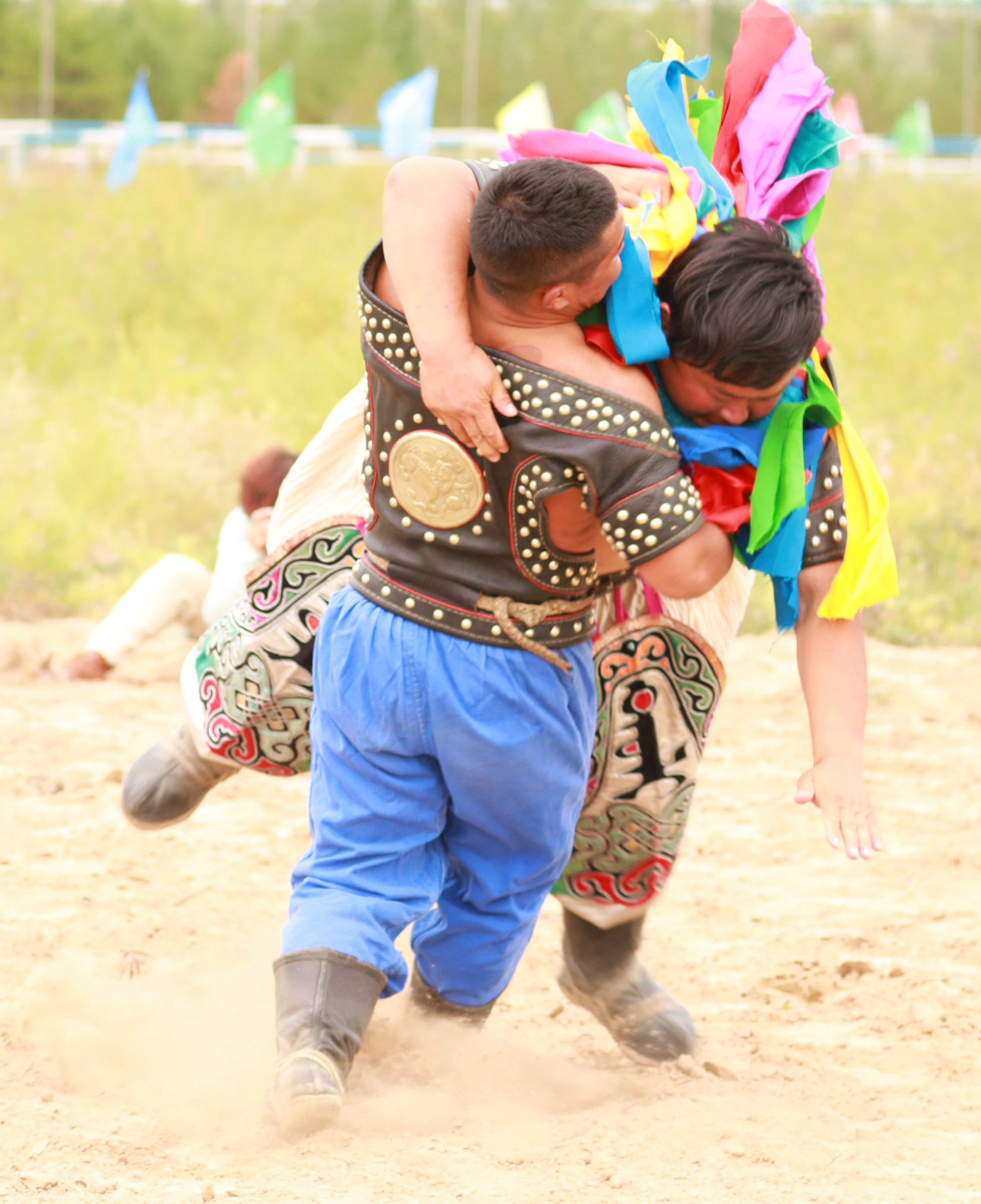 僵持 王明 摄.jpg