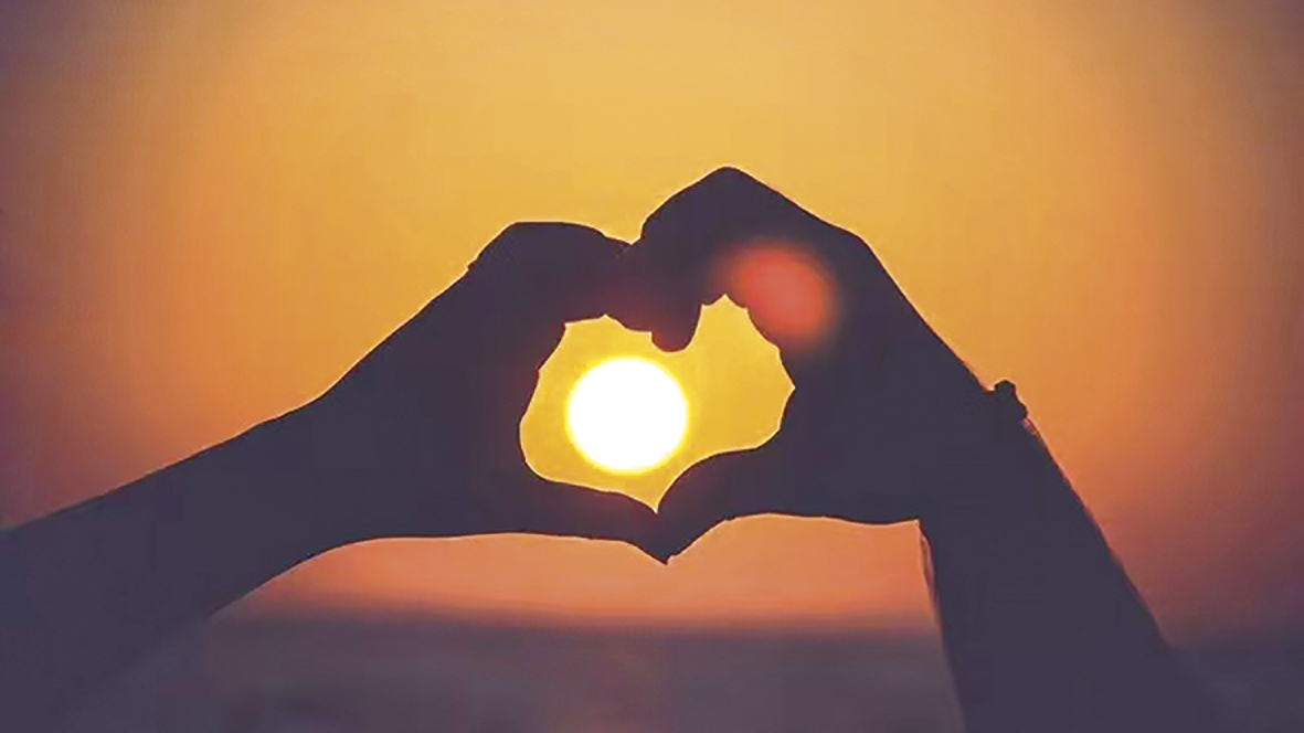 1742456107300723.jpg 爱自己和这不太完美的人生配图.jpg