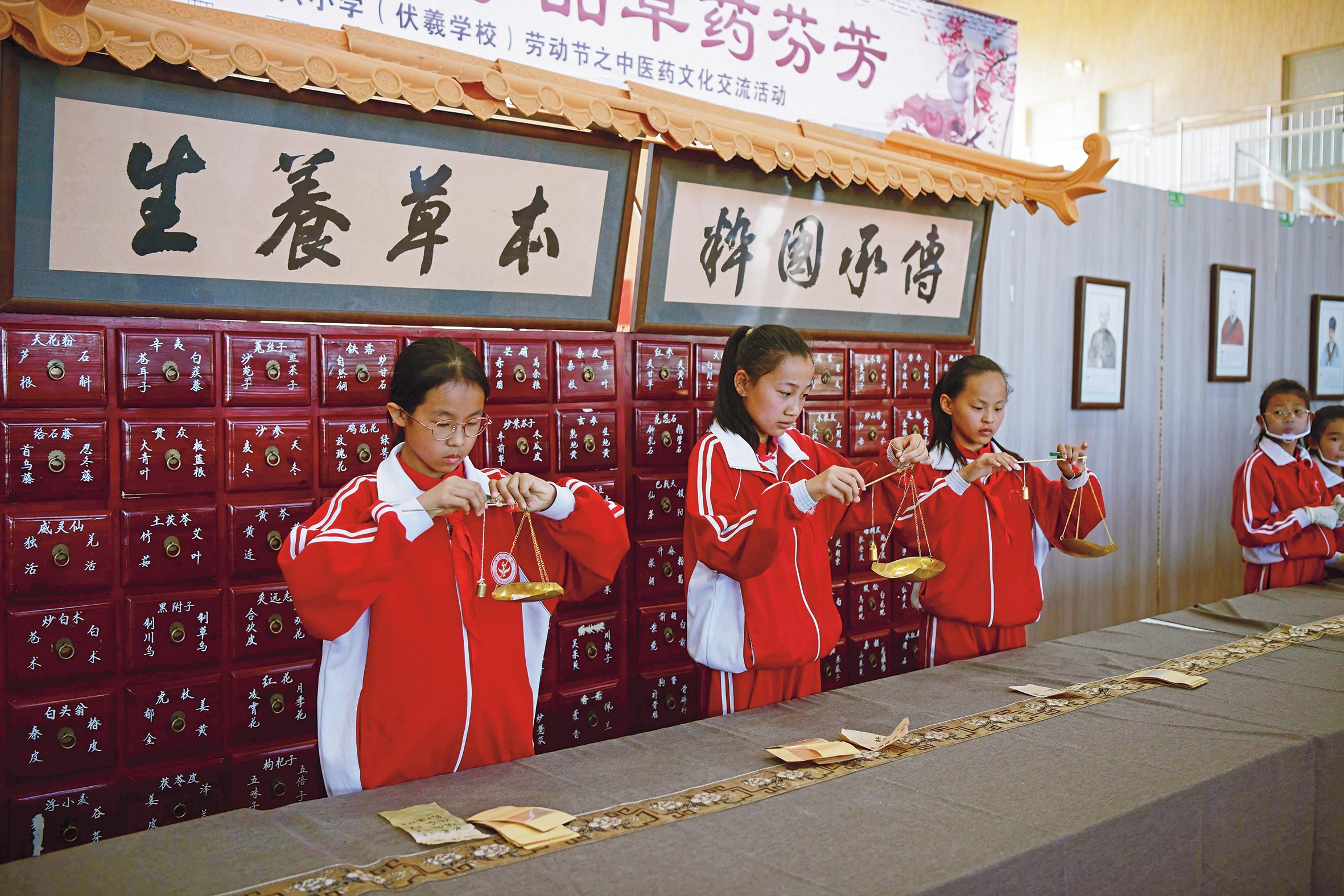 1753925915602312.jpg 4.jpg