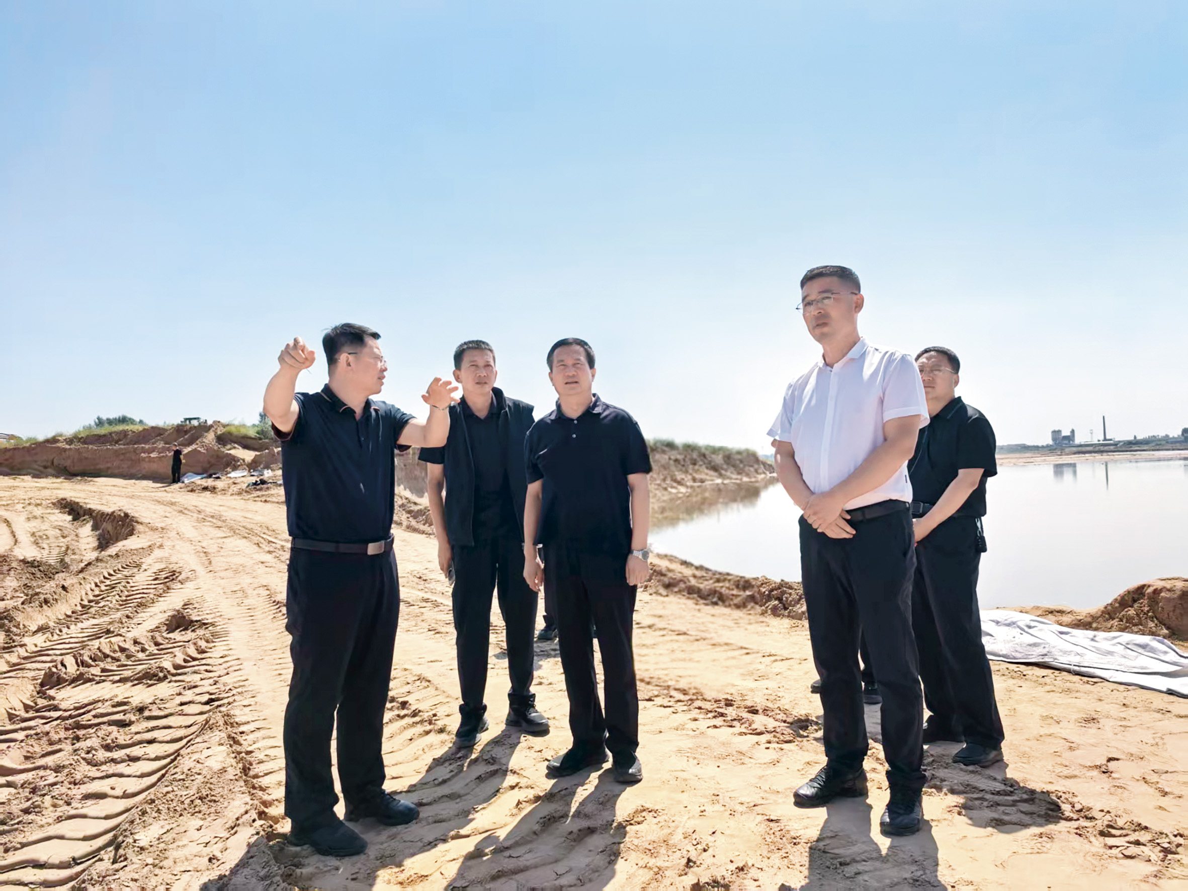 1756432736105910.jpg 王小平调研督导孔兑防汛救灾工作.jpg