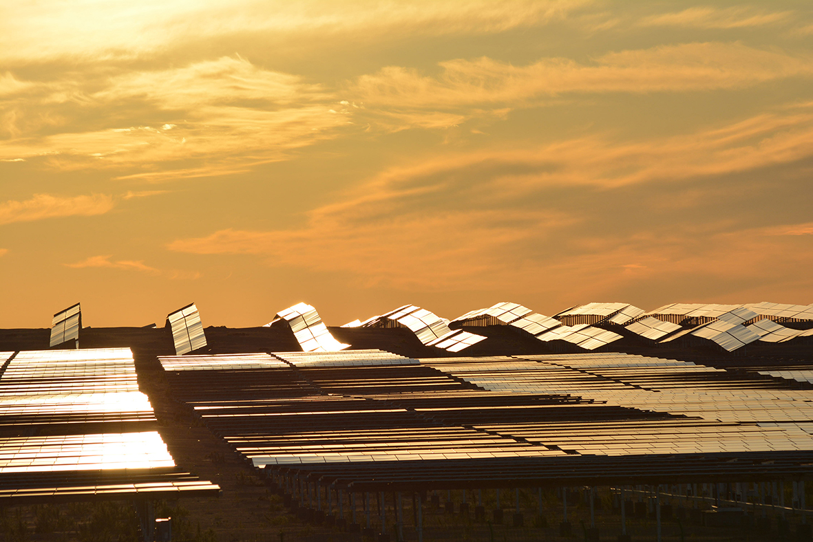 1760687762287665.jpg 图1:落霞与“孤鹜”齐飞 吴得胜 摄.jpg